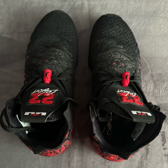 Nike Lebron 17 Infrared Shoes - Picture 5 of 13